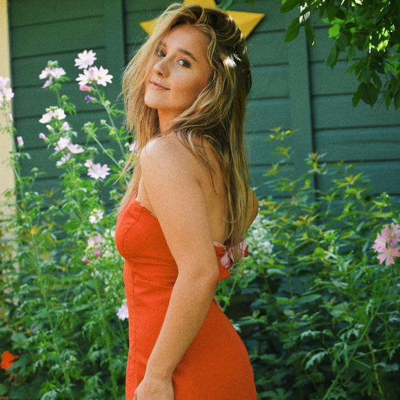 Meet your Posher, Rachel - Picture 5 of 5